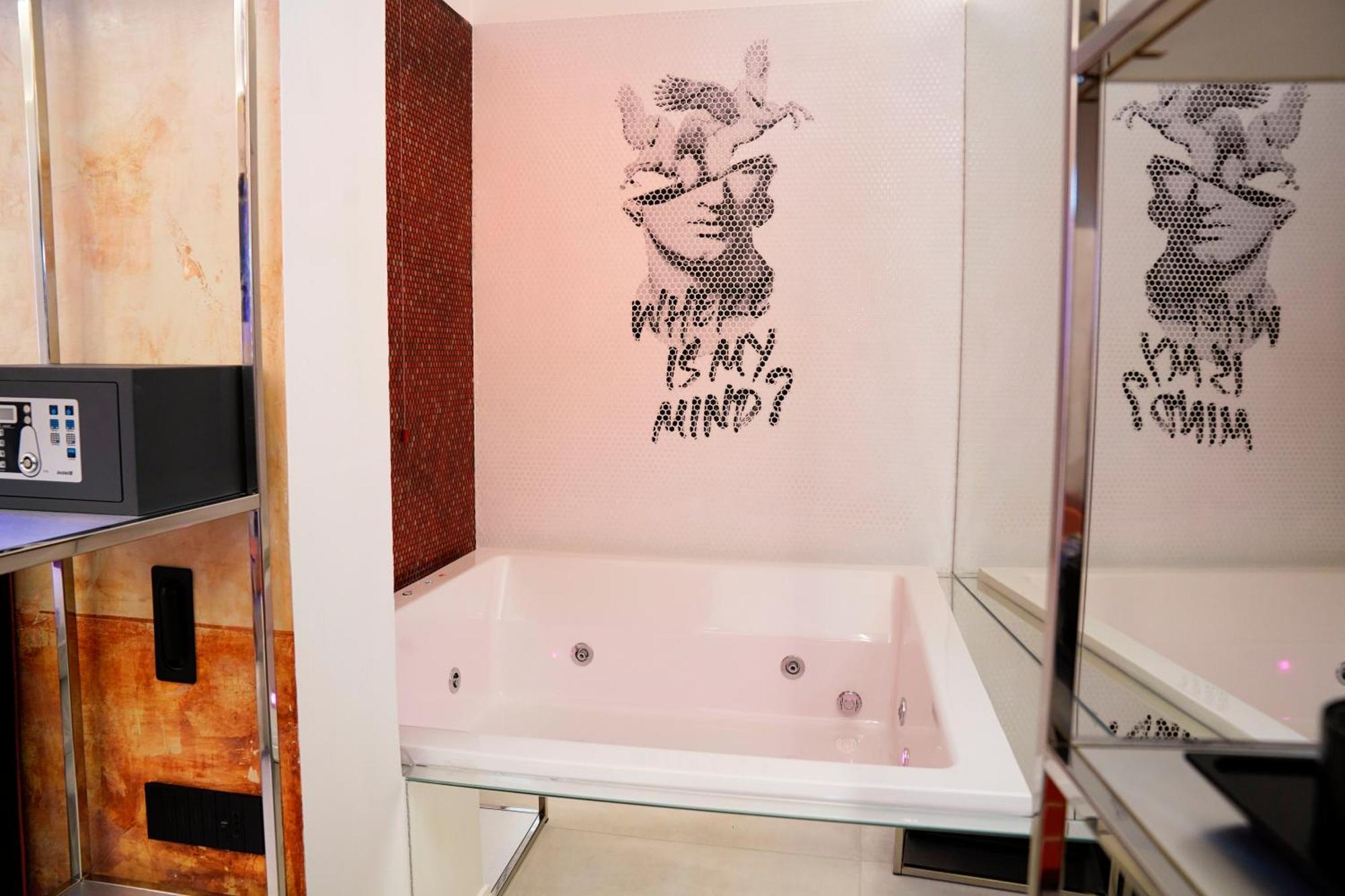 Kind Places - Suite Experience Naples Luaran gambar