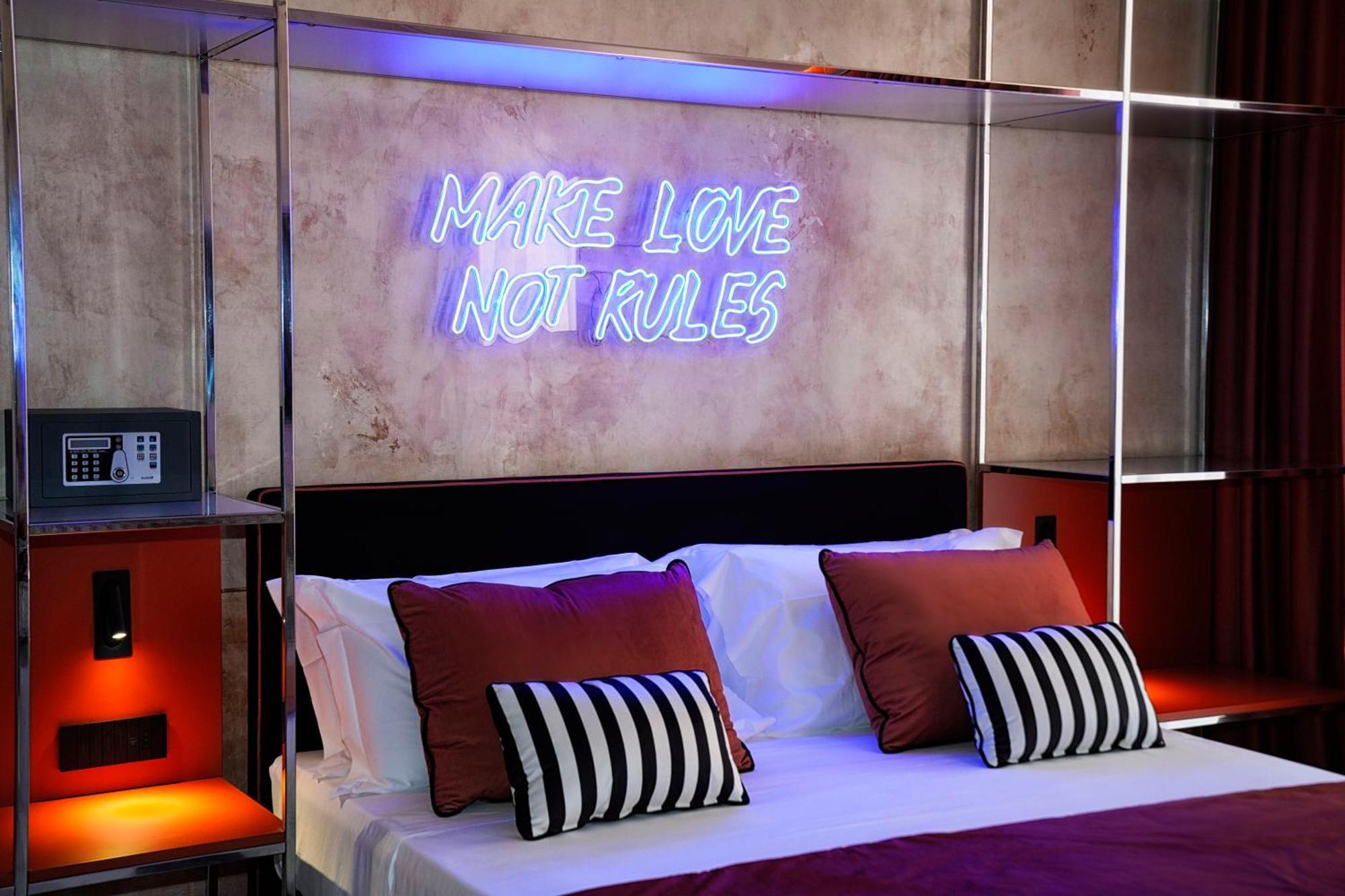 Kind Places - Suite Experience Naples Luaran gambar
